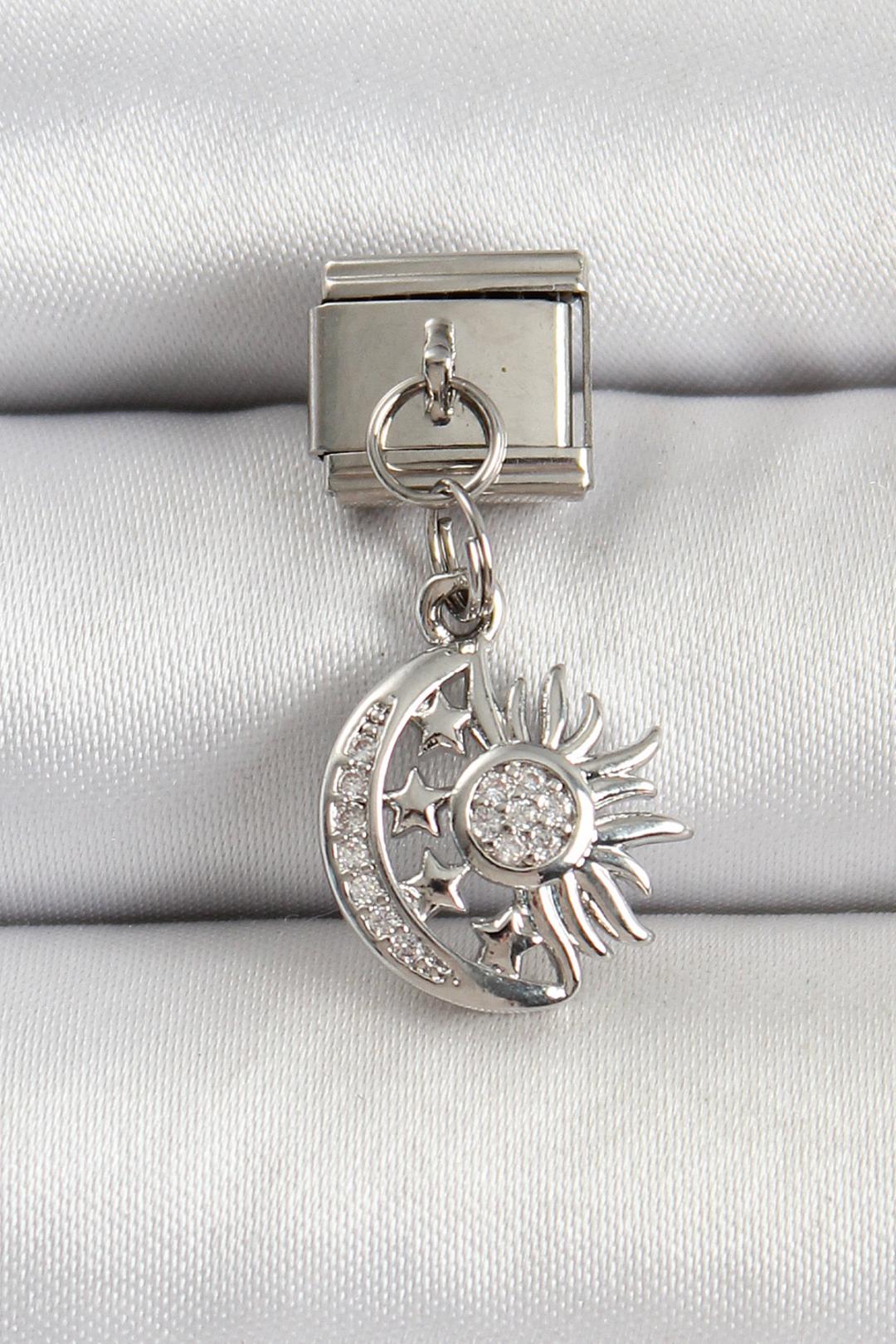 Ay ve Güneş Model Nomination Charm