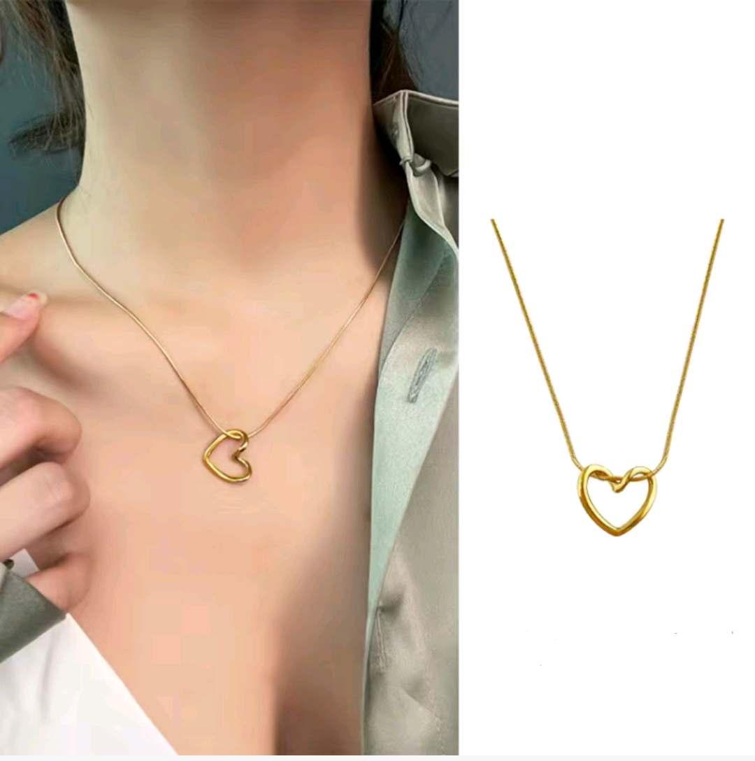 Gold Renk Kalp Model Kadın Kolye