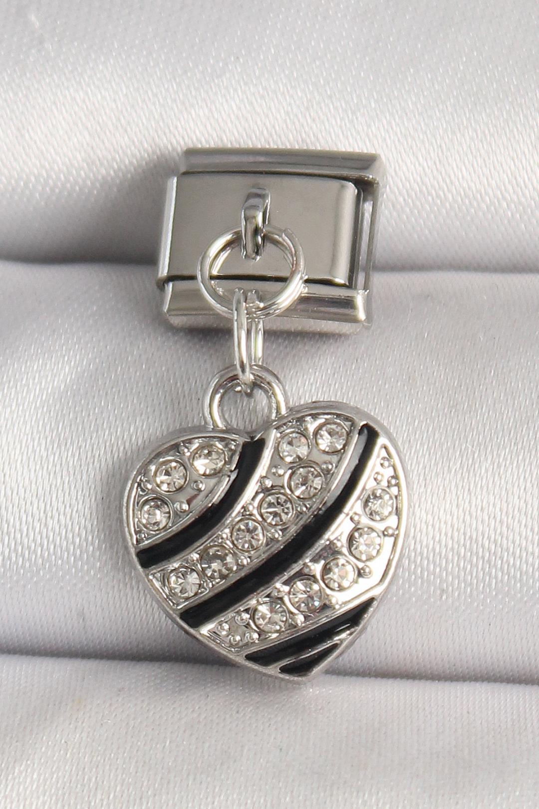 Gümüş Renk Zirkon Taşlı Kalp Model Nomination Charm